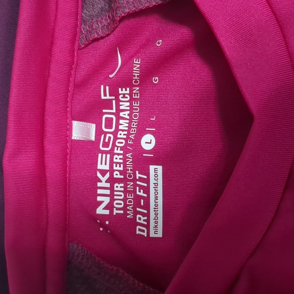 2 Nike tops - Picture 3 of 11